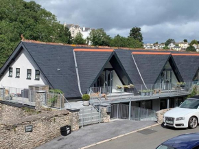 Beautiful, spacious 3 bed Brixham apartment